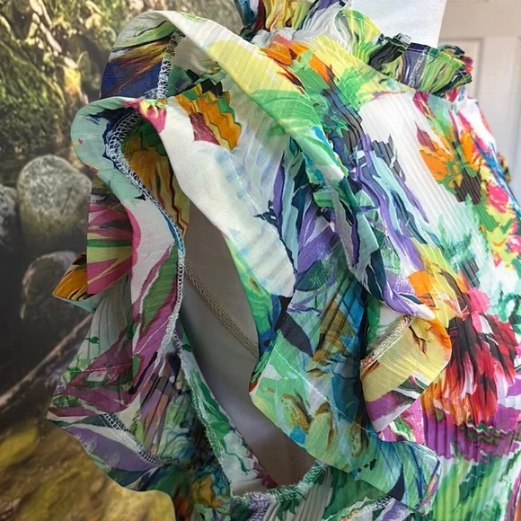 Floral Ruffle Sleeve Top - Picture 4 of 7